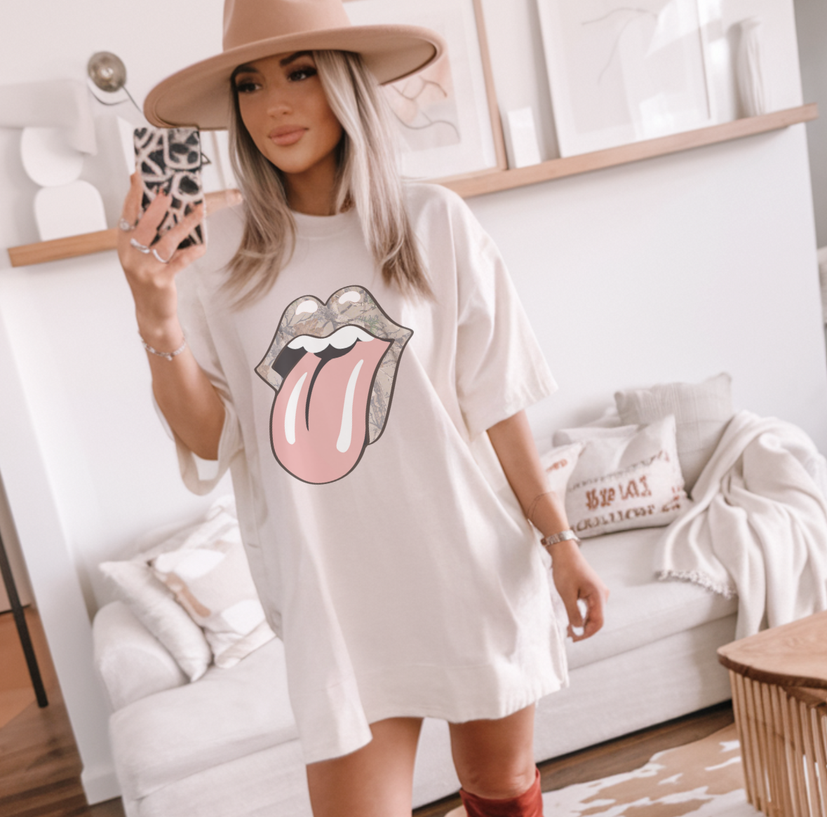 CAMO TOUNGE TSHIRT