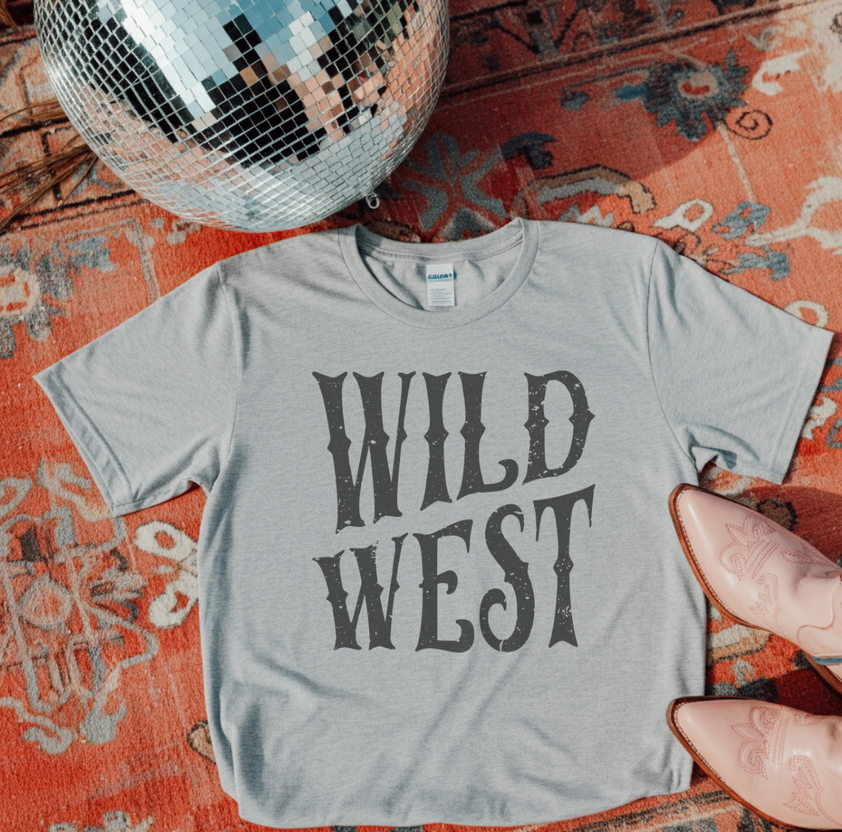 WILD WEST TSHIRT (READ DESCRIPTION)