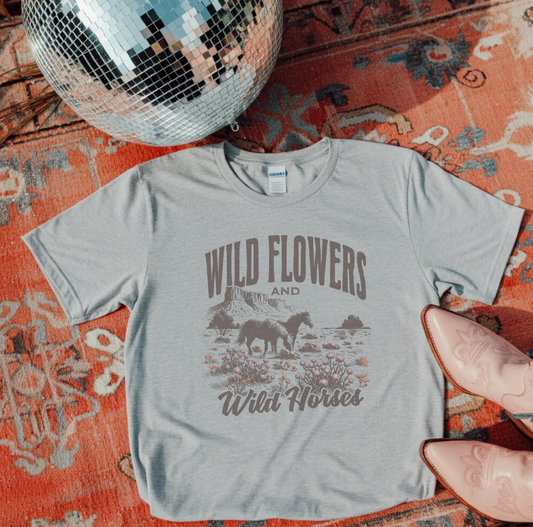 WILD HORSES TSHIRT (READ DESCRIPTION)